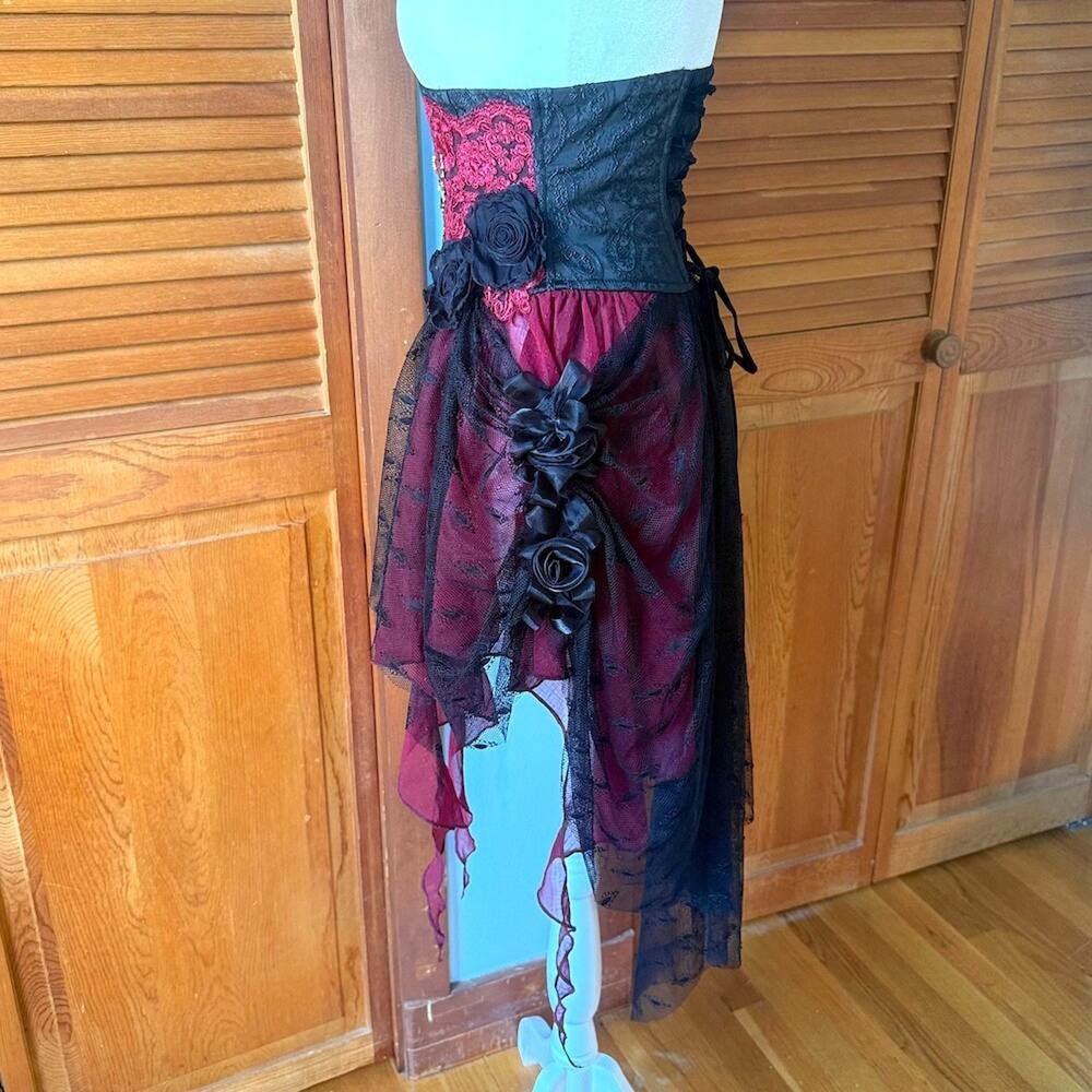 Devil Fashion Gothic Victorian Vampire Red Black Rose Cross Cincher Overskirt - Picture 5 of 13